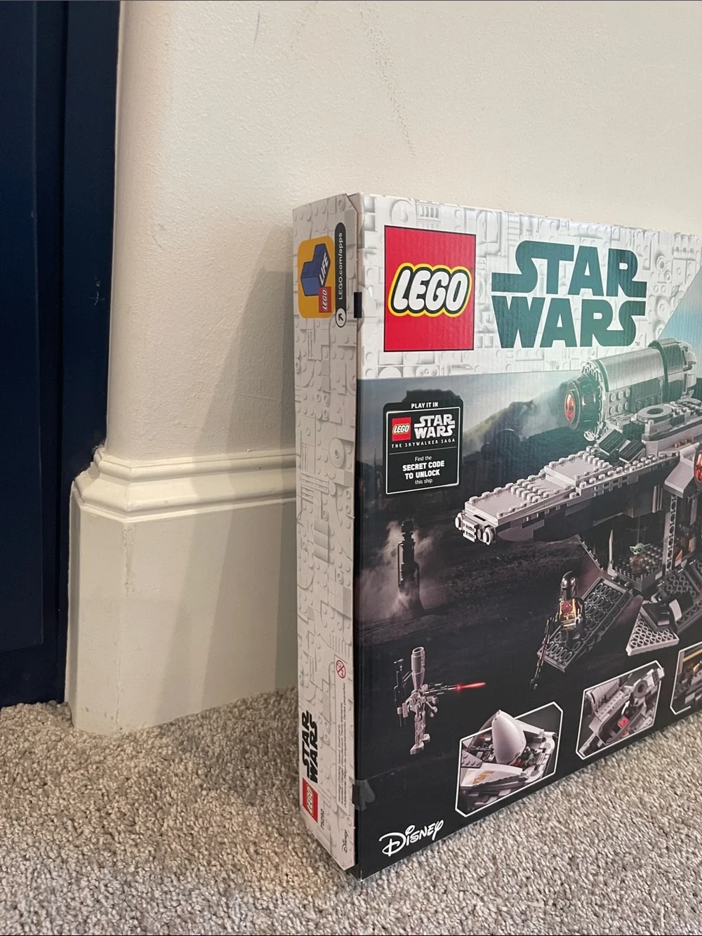 Lego Star Wars Razor Crest Toy - Gray, Black, White